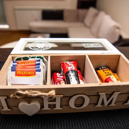 The Temple Bells, Flat In The Heart Of The *