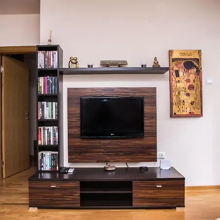 The Temple Bells, Flat In The Heart Of The * Dusanovac