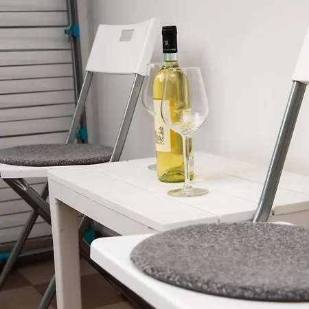 The Temple Bells, Flat In The Heart Of The Apartamento *